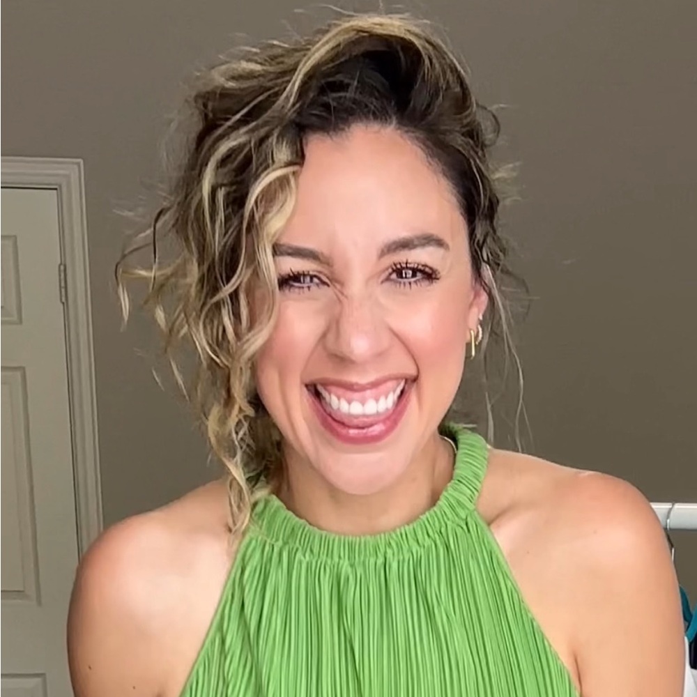 ***MEET YOUR SELLER*** Fast shipping! Free gifts!